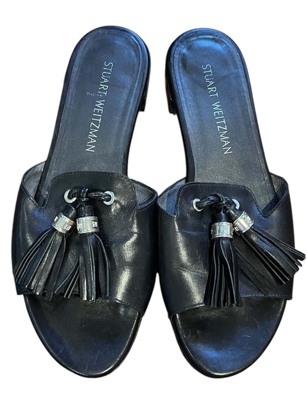 Stuart Weitzman tasseled leather slip on sandals size 8 excellent condition